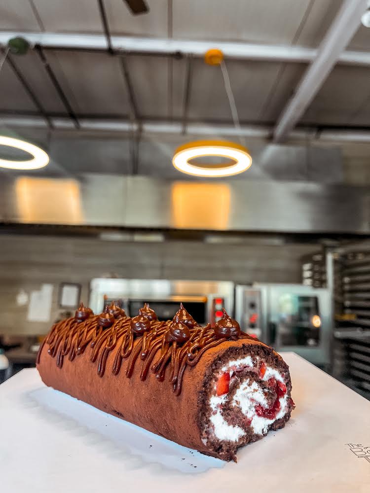 Strawberry & Chocolate Swiss Roll