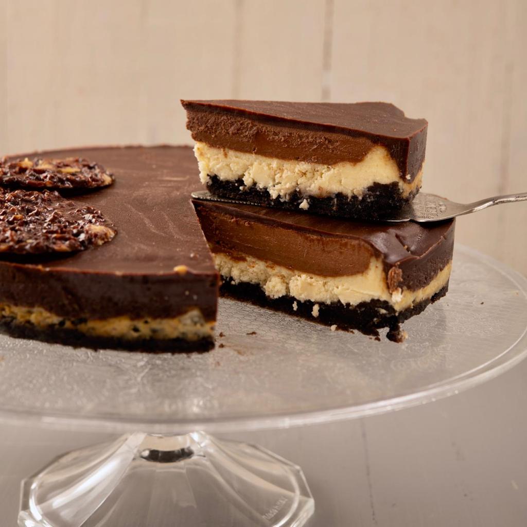 CHOCOLATE MOUSSE CHEESECAKE PIE